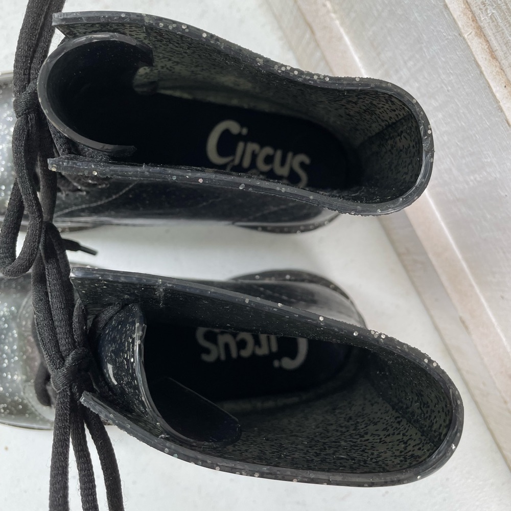 Black Glitter Boots - Picture 4 of 8